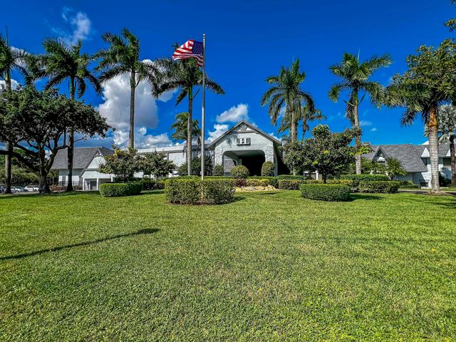 6795 Huntington Lane 406, Delray Beach, FL 33446