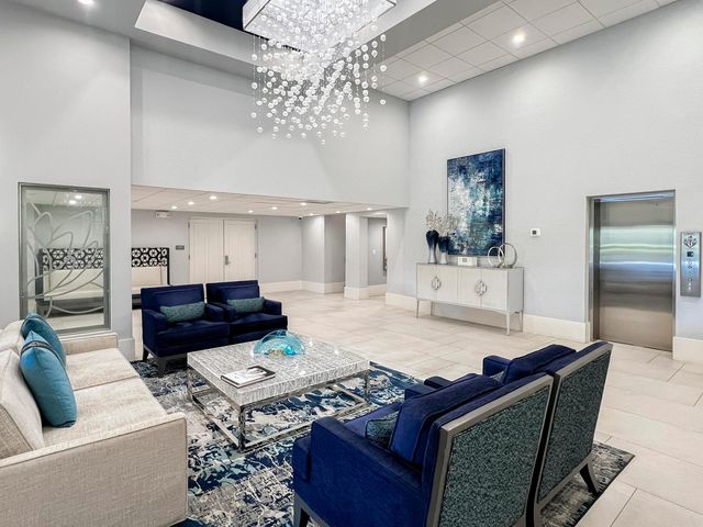 6795 Huntington Lane 406, Delray Beach, FL 33446