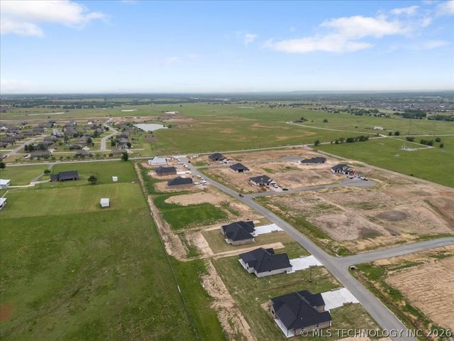 13711 N 58th East Avenue, Collinsville, OK 74021