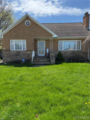 567 Martin Road, Lackawanna, NY 14218