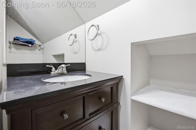 3408 N River Road, Fort Gratiot Charter Township, MI 48059