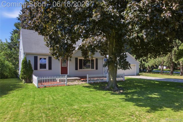 3408 N River Road, Fort Gratiot Charter Township, MI 48059