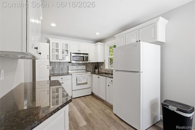 3408 N River Road, Fort Gratiot Charter Township, MI 48059