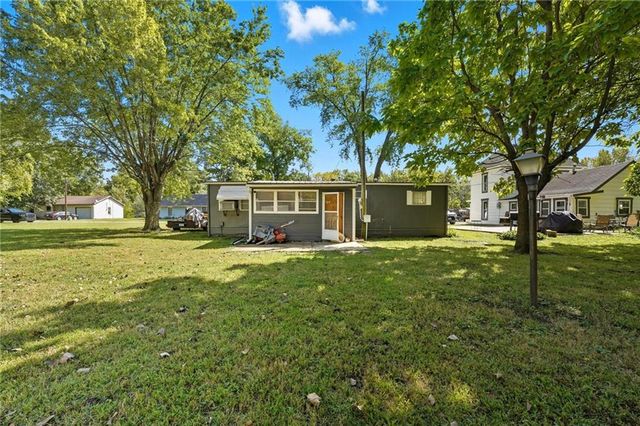 610 Water Street, Holt, MO 64048