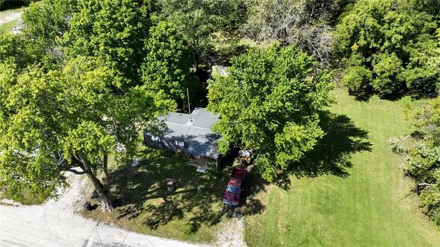 610 Water Street, Holt, MO 64048