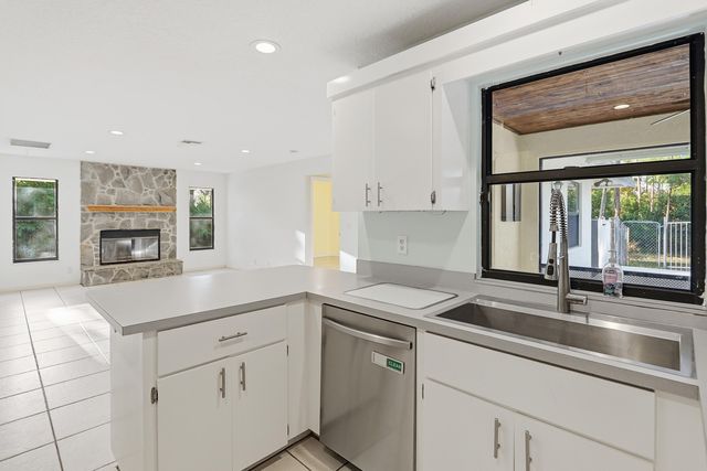 12689 N 68th St Street N, The Acreage, FL 33412