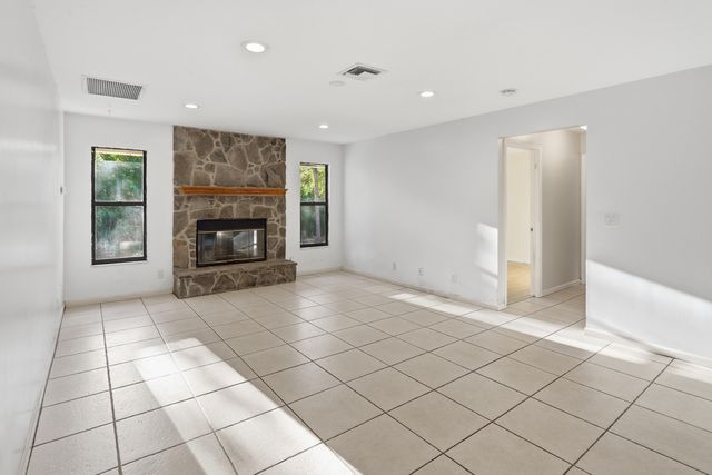 12689 N 68th St Street N, The Acreage, FL 33412