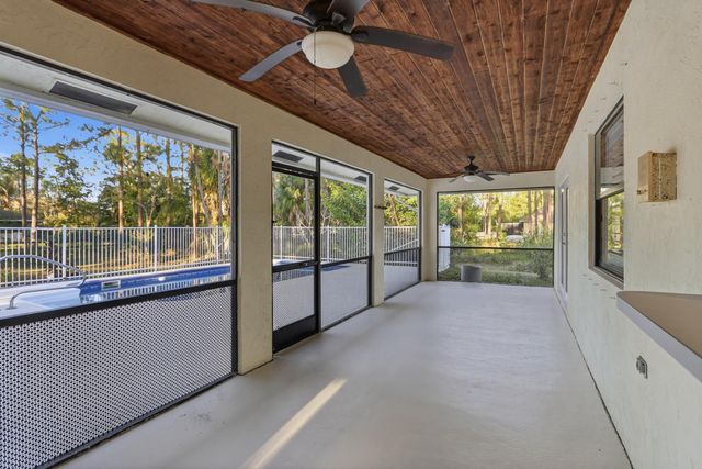 12689 N 68th St Street N, The Acreage, FL 33412