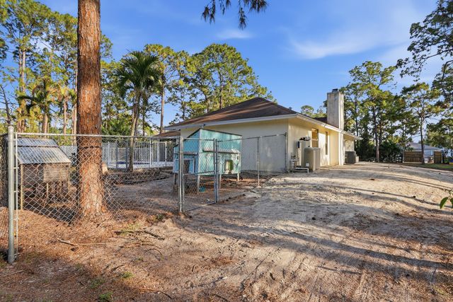 12689 N 68th St Street N, The Acreage, FL 33412