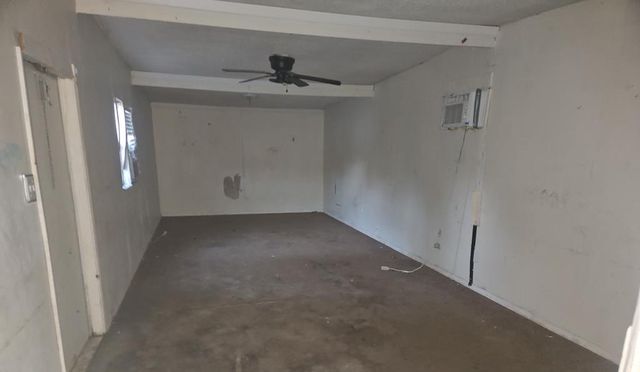 92 Corvette Dr, Kinsey, AL 36303