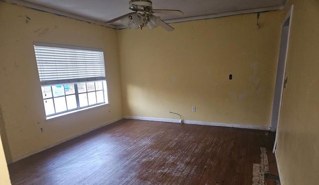 92 Corvette Dr, Kinsey, AL 36303