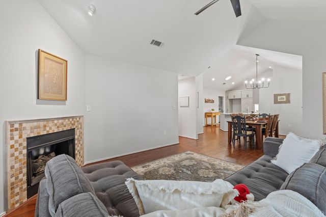 2224 Countryside Drive 2224, Bedford, TX 76021