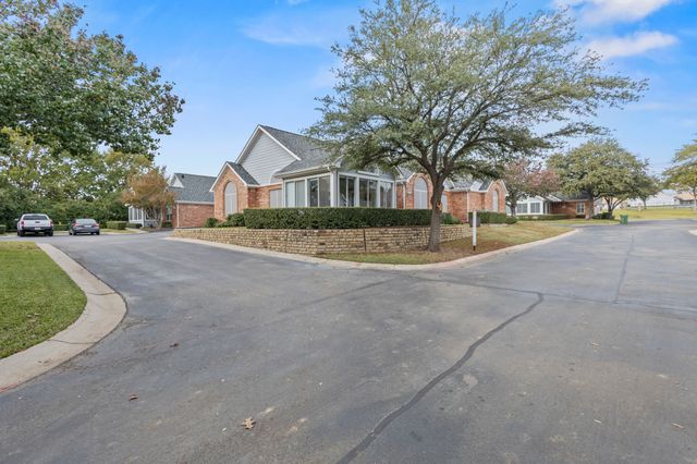 2224 Countryside Drive 2224, Bedford, TX 76021