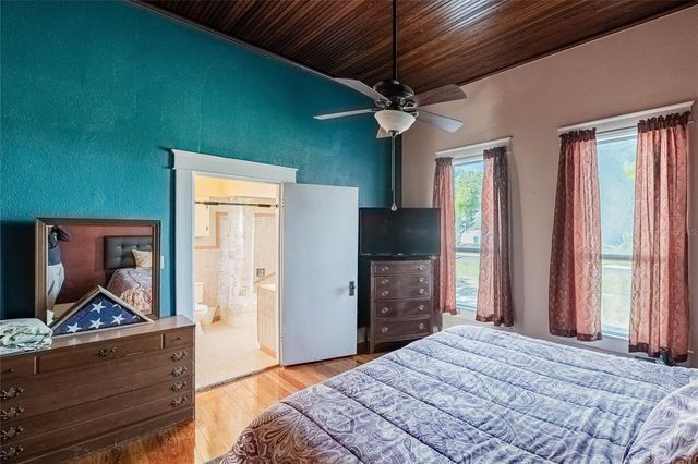 102 S LAKESHORE BOULEVARD, Lake Wales, FL 33853