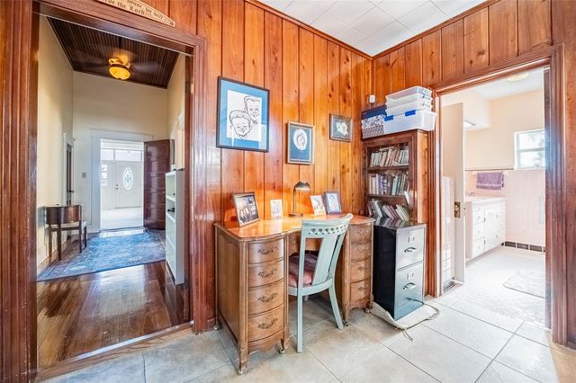 102 S LAKESHORE BOULEVARD, Lake Wales, FL 33853