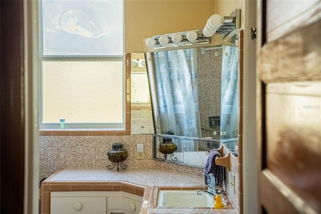 102 S LAKESHORE BOULEVARD, Lake Wales, FL 33853