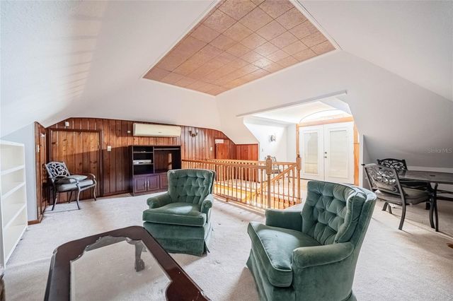 102 S LAKESHORE BOULEVARD, Lake Wales, FL 33853