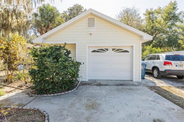 102 S LAKESHORE BOULEVARD, Lake Wales, FL 33853