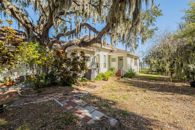 102 S LAKESHORE BOULEVARD, Lake Wales, FL 33853