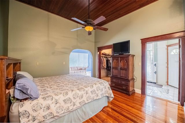 102 S LAKESHORE BOULEVARD, Lake Wales, FL 33853