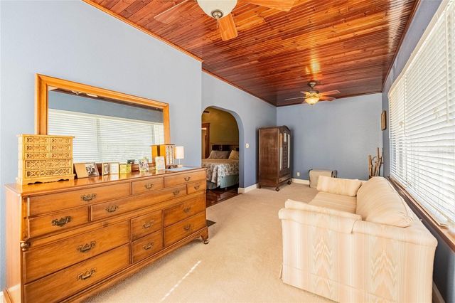 102 S LAKESHORE BOULEVARD, Lake Wales, FL 33853