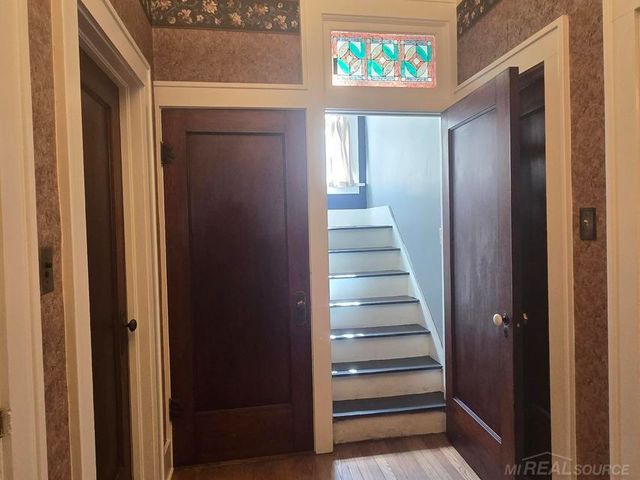 106 E Mechanic Street, Yale, MI 48097