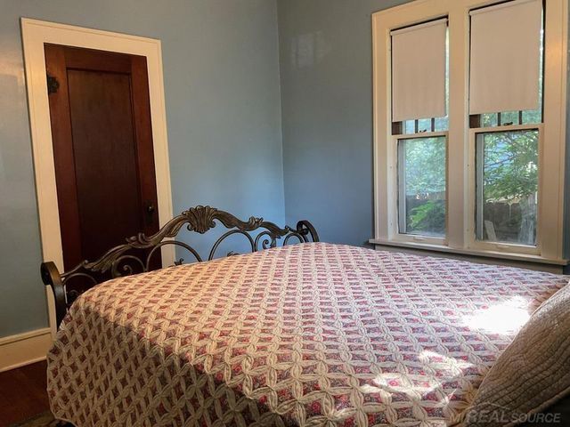 106 E Mechanic Street, Yale, MI 48097