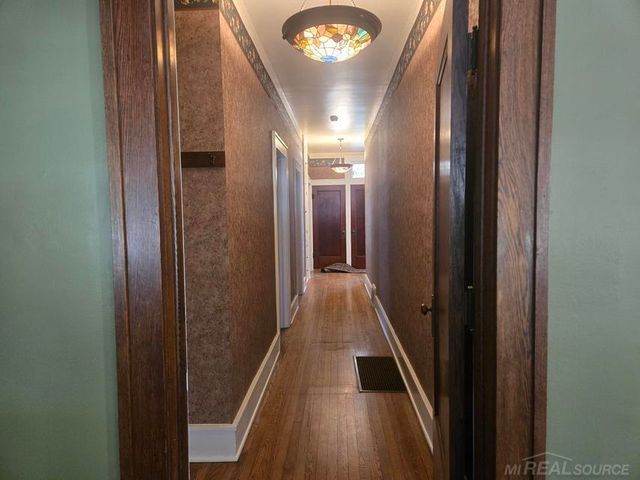 106 E Mechanic Street, Yale, MI 48097
