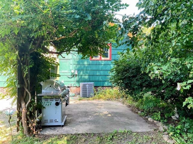 106 E Mechanic Street, Yale, MI 48097