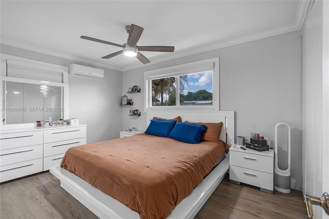 2051 Arcadia Dr, Miramar, FL 33023