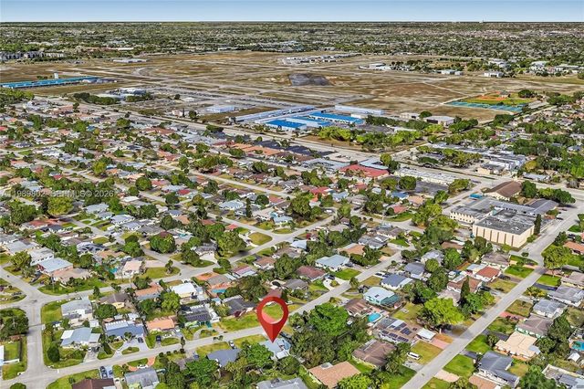 2051 Arcadia Dr, Miramar, FL 33023