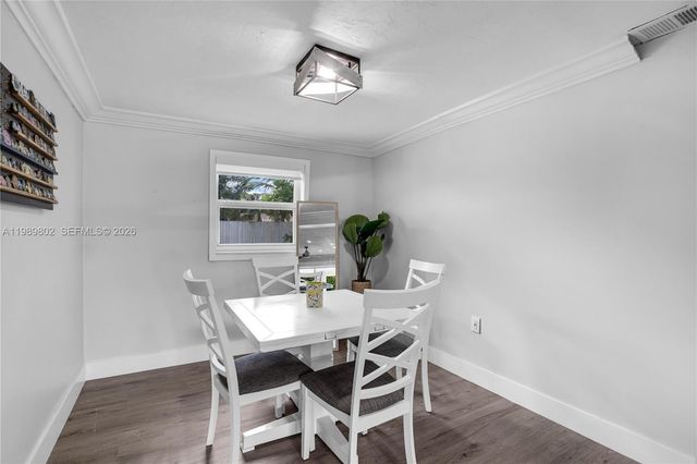 2051 Arcadia Dr, Miramar, FL 33023