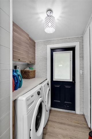 2051 Arcadia Dr, Miramar, FL 33023