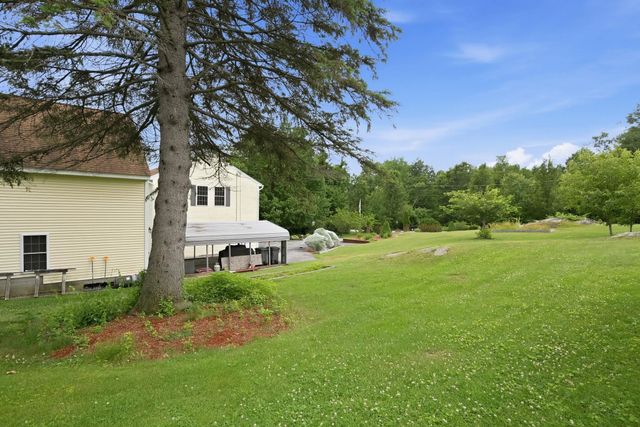 5 Johns Drive, Hooksett, NH 03106