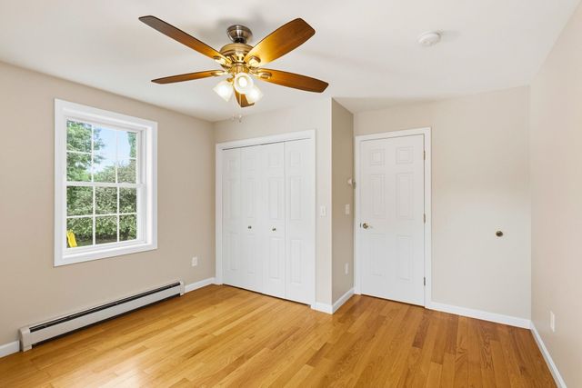 5 Johns Drive, Hooksett, NH 03106