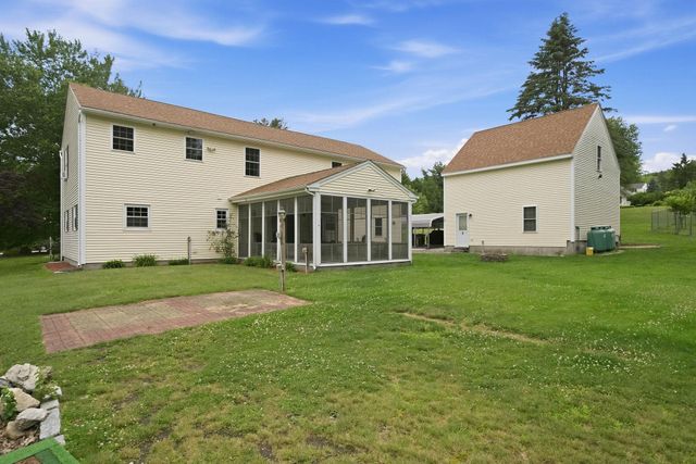5 Johns Drive, Hooksett, NH 03106