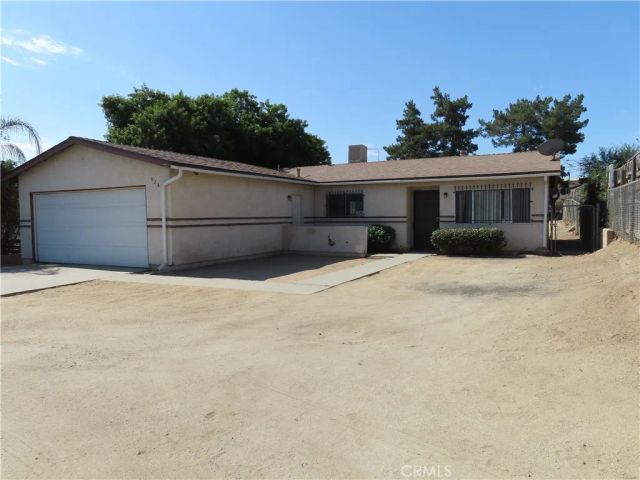 925 Navajo Road, Perris, CA 92570