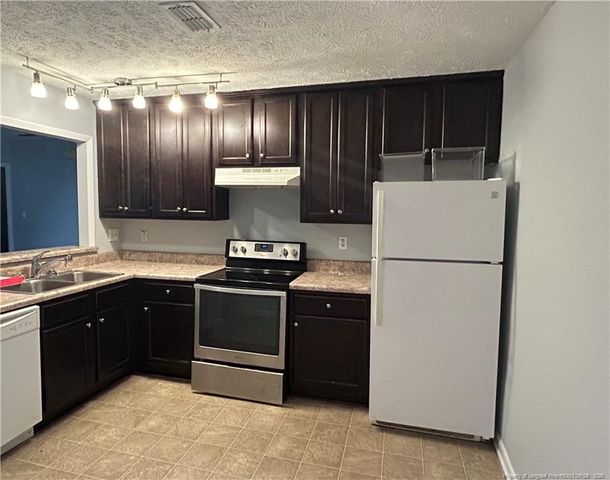 7041 Candlewood Drive, Fayetteville, NC 28314