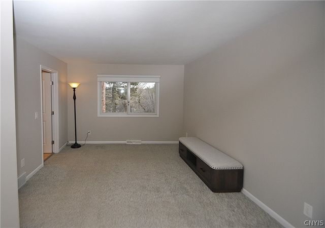 6205 Keystone Way, Dewitt, NY 13078