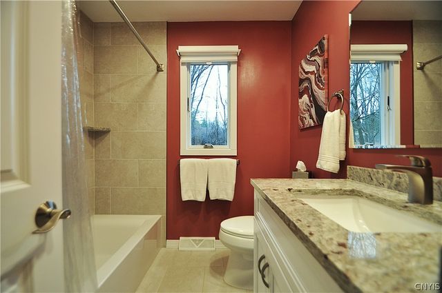 6205 Keystone Way, Dewitt, NY 13078