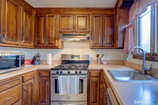 6-3 Oak Forest Drive 63, Manchester, CT 06042