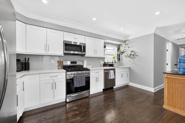 7010 JACKSON ST, West New York, NJ 07093