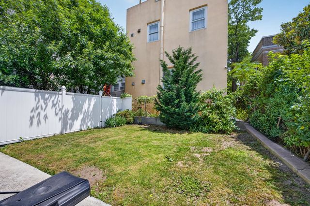 7010 JACKSON ST, West New York, NJ 07093