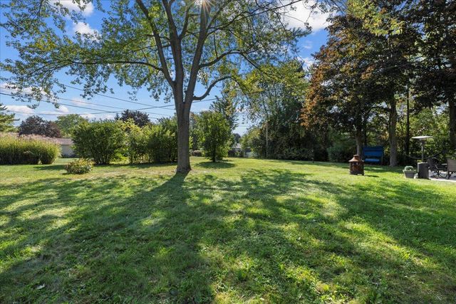 6549 W Donges LANE, Brown Deer, WI 53223