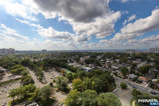 6 Horizon 2106, Fort Lee, NJ 07024