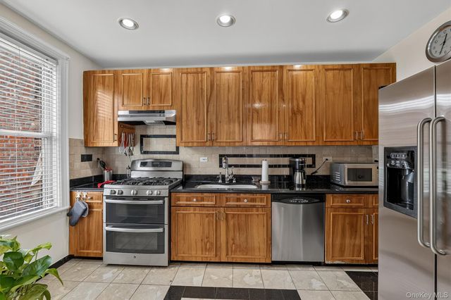 2218 Holland Avenue, Bronx, NY 10467