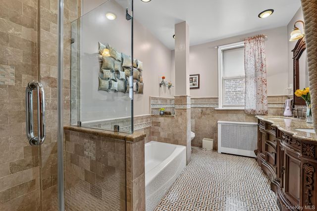 2218 Holland Avenue, Bronx, NY 10467