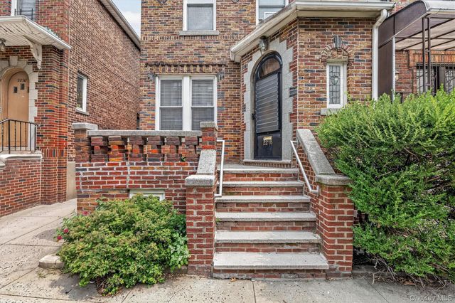 2218 Holland Avenue, Bronx, NY 10467