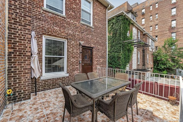 2218 Holland Avenue, Bronx, NY 10467