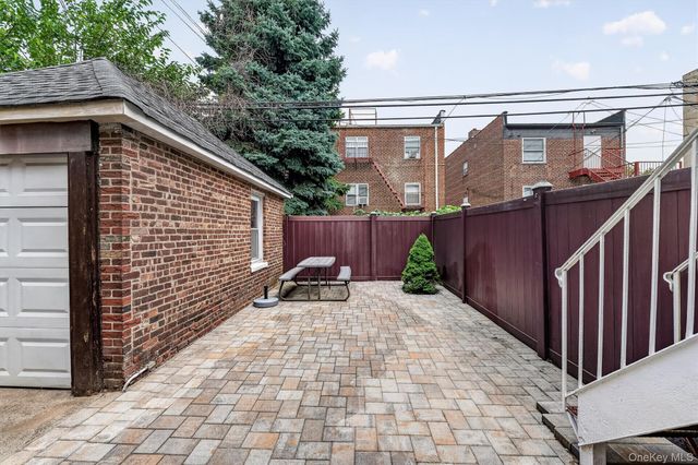2218 Holland Avenue, Bronx, NY 10467